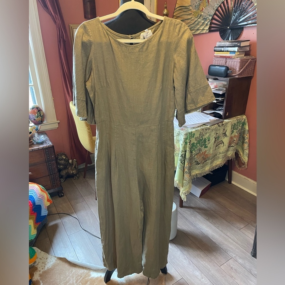 Uncle Frank Studio Anthropologie size small linen jumpsuit. Excellent condition - Picture 2 of 8